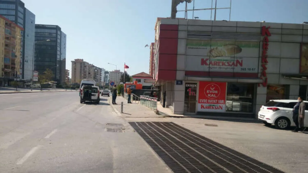 İzmir&#039;de sokağa çıkma yasağında ilk gün