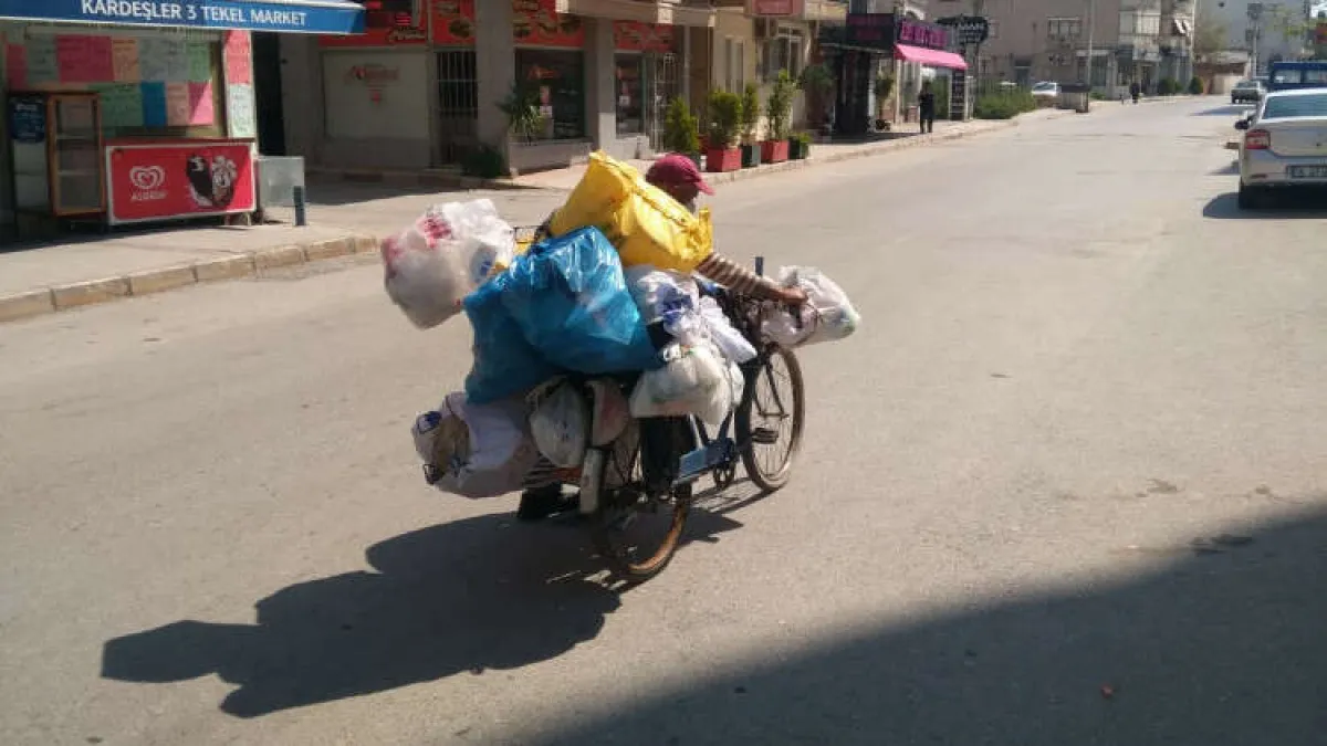 İzmir&#039;de sokağa çıkma yasağında ilk gün