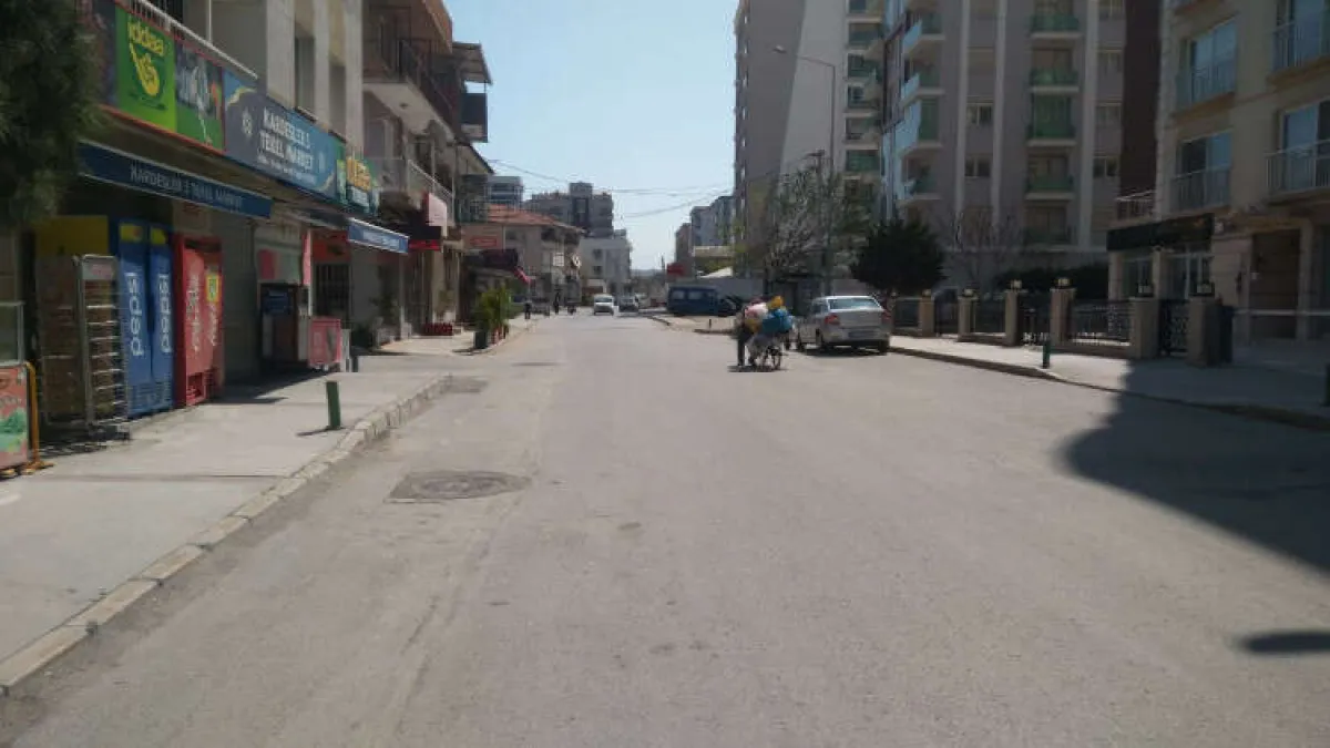 İzmir'de sokağa çıkma yasağında ilk gün - 1179