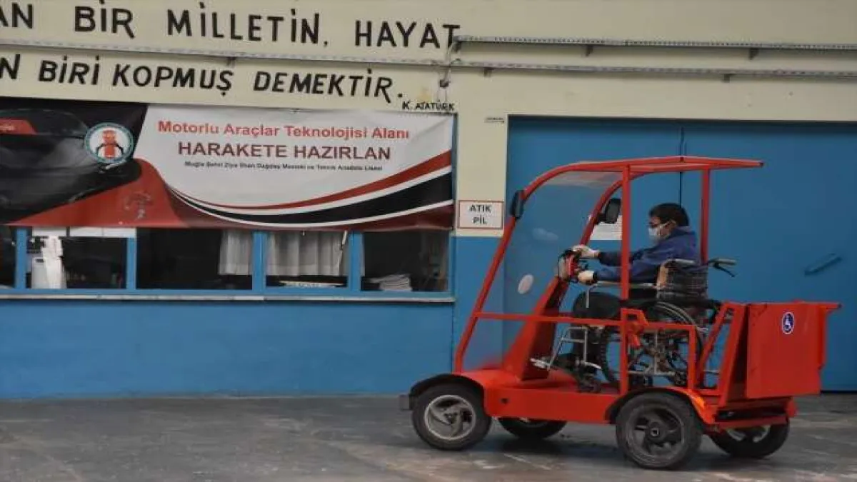 Muğla'da meslek lisesi öğretmenlerinden engelliler için özel araç - 68