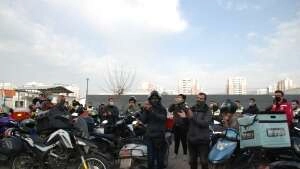 Motorlu kuryelerden “site” eylemi