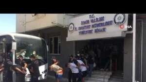 Alaçatı’da 1 kişinin öldüğü silahlı saldırıyla ilgili 10 tutuklama