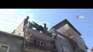 İzmir’de ev alevlere teslim oldu