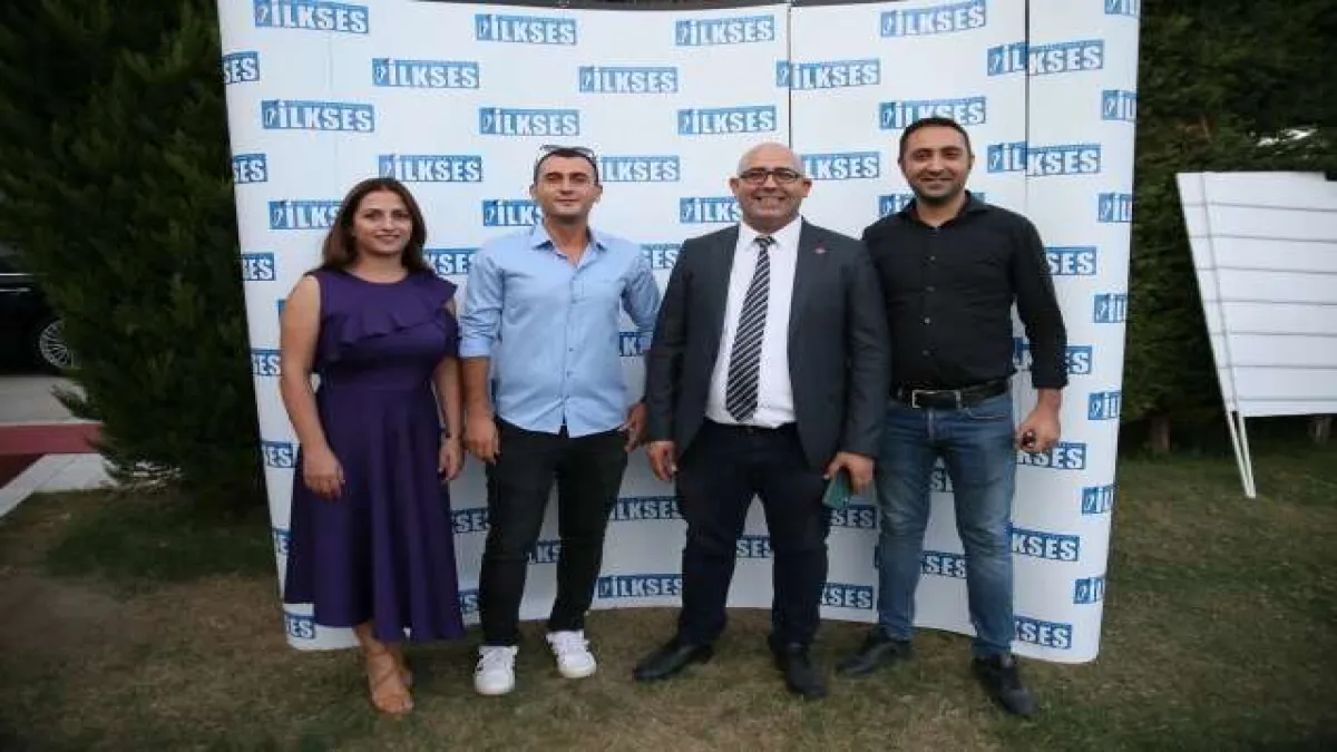 İLKSES GAZETESİ 12 YAŞINDA - 230