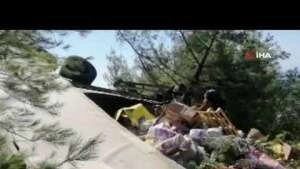 Şarampole devrilen kamyonetin sürücüsü hayatını kaybetti