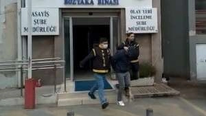 İzmir'de kuyumcuyu soyan zanlı kıskıvrak yakalandı