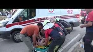 Kaza sonrası sürüklenen araçlar bebek arabası ve yayalara çarptı; 1 ölü 7 yaralı