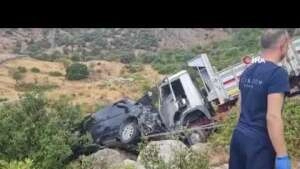 Sanatçı İbrahim Tatlıses, Bodrum'da geçirdiği trafik kazasında araçta sıkıştı