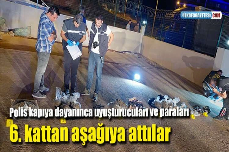Polis kapıya dayanınca uyuşturucuları ve paraları 6. kattan aşağıya attılar haberinin görseli