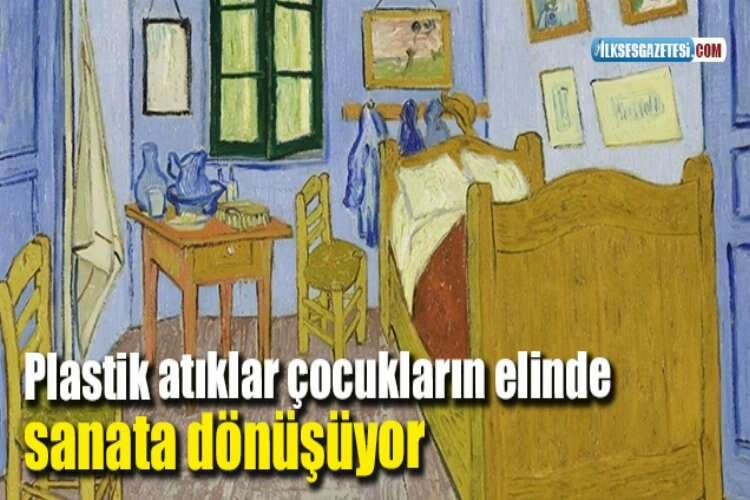 Plastik atıklar çocukların elinde sanata dönüşüyor haberinin görseli