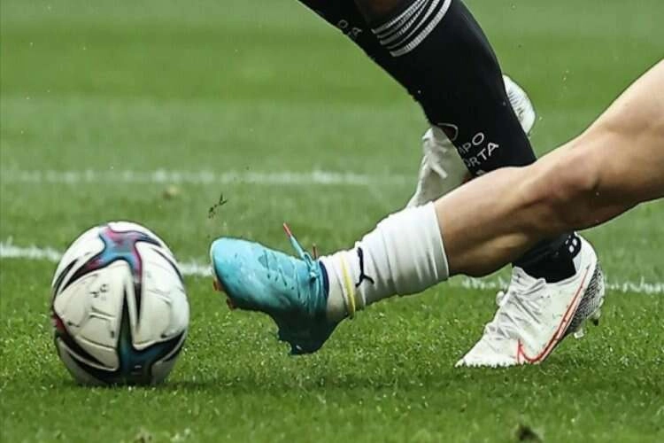 Beşiktaş-Fenerbahçe maçının biletleri yarın satışa çıkarılacak haberinin görseli