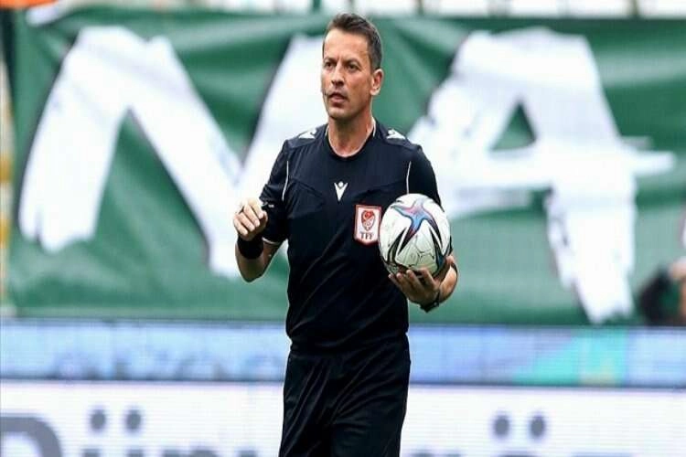 Beşiktaş- Fenerbahçe derbisinin hakemi Volkan Bayarslan haberinin görseli
