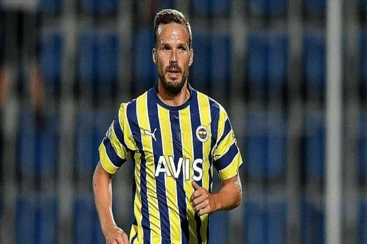 Fenerbahçe, Çek futbolcusu Filip Novak ile yollarını ayırdı haberinin görseli