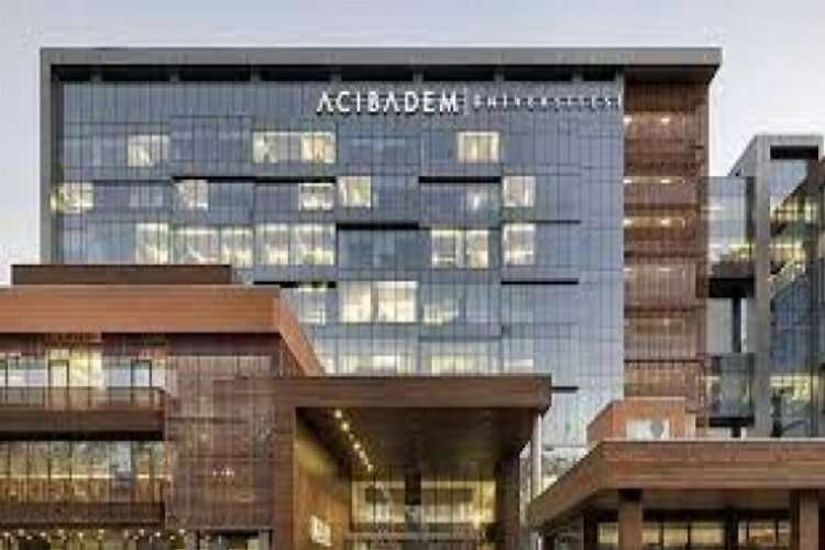 Acıbadem Mehmet Ali Aydınlar Üniversitesi 3 Araştırma Görevlisi alacak haberinin görseli