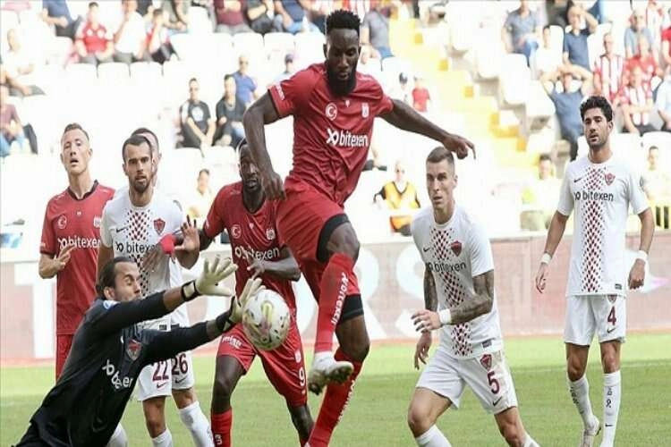 Sivasspor ligde galibiyete hasret kaldı haberinin görseli
