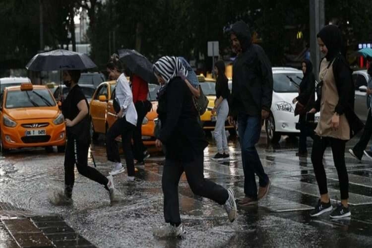Hava sıcaklıkları iç, batı ve kuzey bölgelerde belirgin şekilde azalacak haberinin görseli
