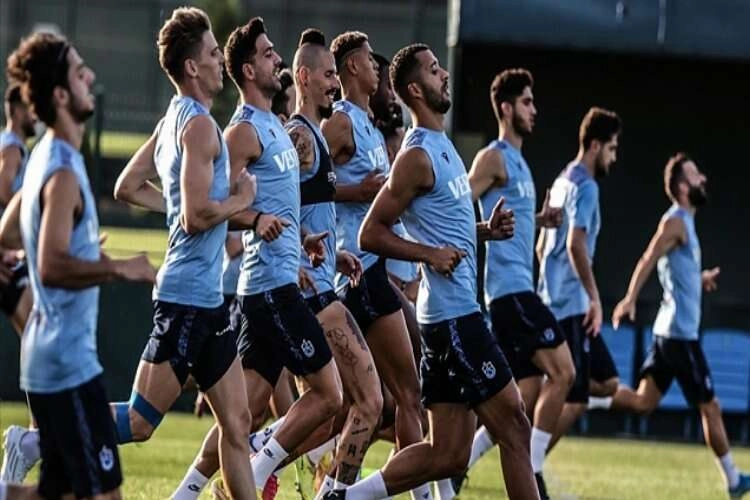 Trabzonspor, Avrupa'da deplasman galibiyeti özlemini sonlandırmak istiyor haberinin görseli