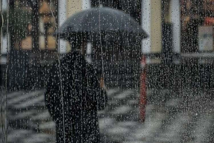 Meteorolojiden bazı bölgeler için kuvvetli yağış ve fırtına uyarısı