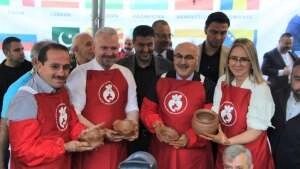 1. Uluslararası Menemen Çömlek Festivali kapılarını açtı