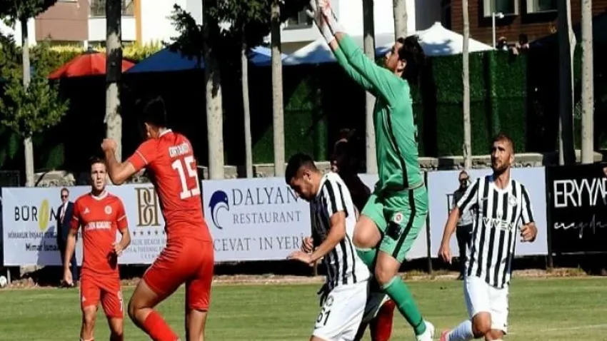 Çeşme Belediyespor, kendi sahasındaki ilk maçında 3 puan aldı