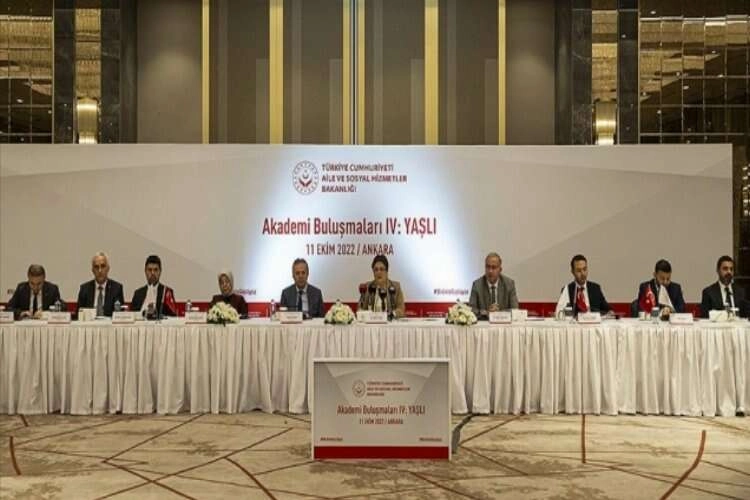 Bakan Yanık: 2030'da Türkiye'de yaşlı nüfus oranının yüzde 12,9'a çıkacağı öngörülüyor haberinin görseli