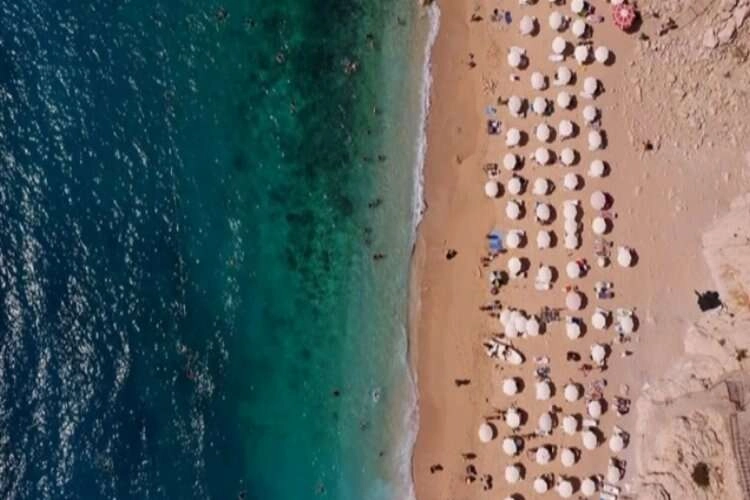 Türkiye’yi 8 ayda en çok Alman, Rus ve İngiliz turist ziyaret etti haberinin görseli
