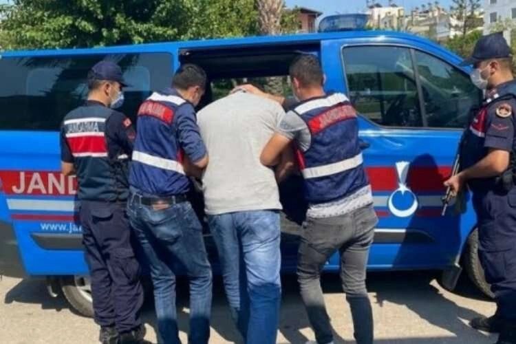 İzmir'de JASAT, 11 firariyi yakaladı haberinin görseli