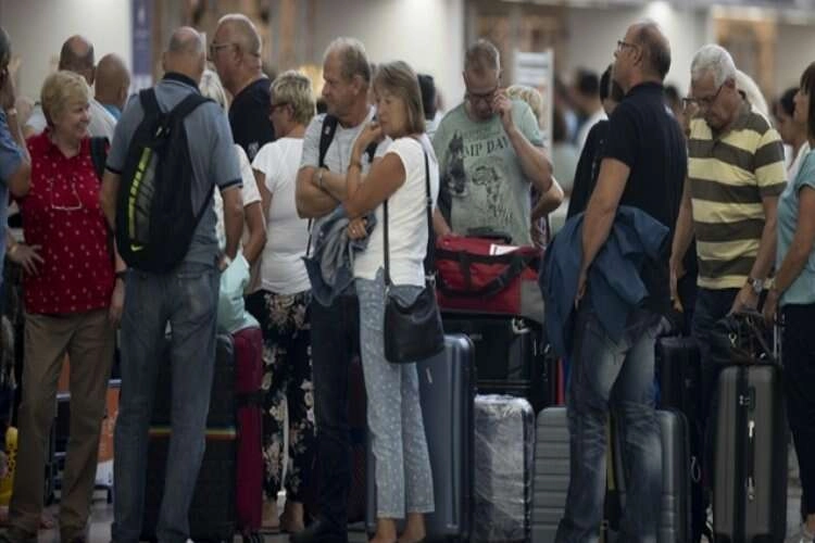 Antalya'ya hava yoluyla gelen yabancı turist sayısı 12 milyonu aştı haberinin görseli