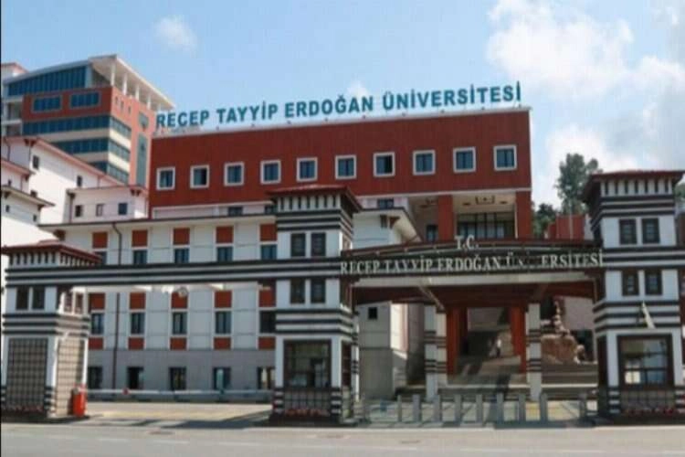 Recep Tayyip Erdoğan Üniversitesi 7 Öğretim Üyesi alacak haberinin görseli