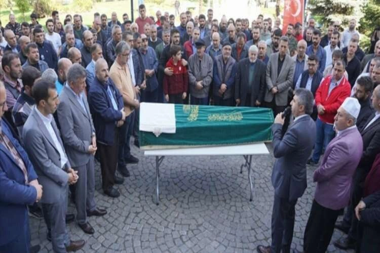 Kalp krizinden kaybettiği arkadaşı anısına düzenlenen turnuvada kalp krizinden vefat etti haberinin görseli