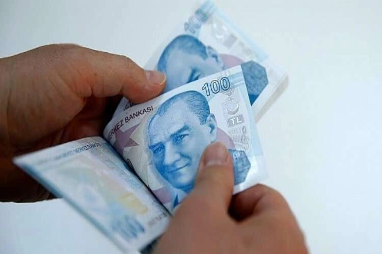 Emekliler özel bankaların promosyon yarışından memnun haberinin görseli