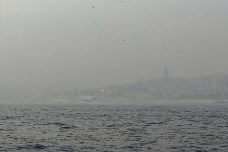 İstanbul Boğazı'nda gemi trafiği askıya alındı haberinin görseli