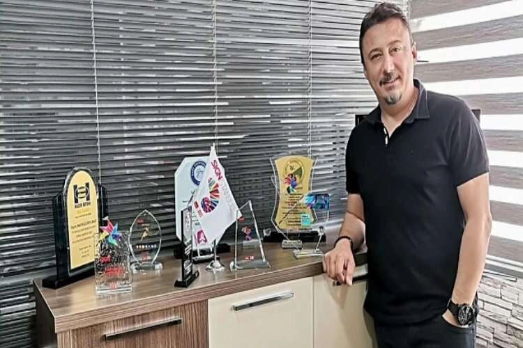Şair İlker Görgülü'nün sır gibi sözleri için geri sayım başladı haberinin görseli