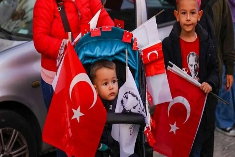 Menemen’de görkemli cumhuriyet coşkusu haberinin görseli
