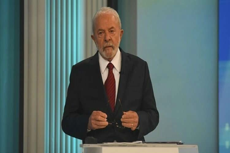 Brezilya'da devlet başkanlığı seçiminin ikinci turunu solcu aday Lula da Silva kazandı haberinin görseli