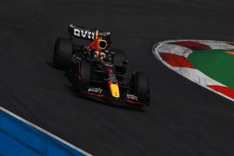 Meksika Grand Prix'sini kazanan Verstappen F1 tarihine geçti haberinin görseli