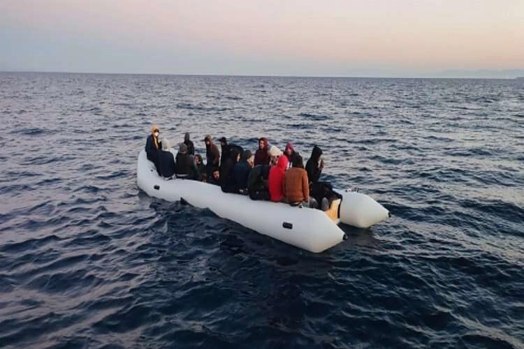 Yunanistan’ın ölüme ittiği 78 göçmen kurtarıldı