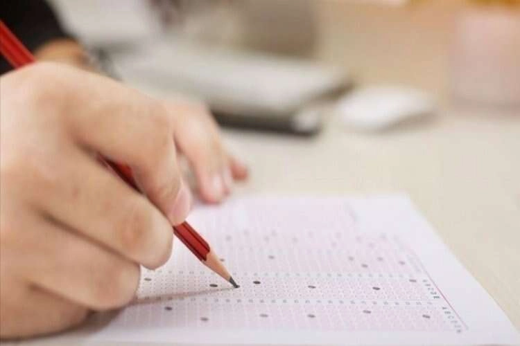 KPSS Ortaöğretim 1 milyondan fazla adayın katılımıyla hafta sonu yapılacak haberinin görseli