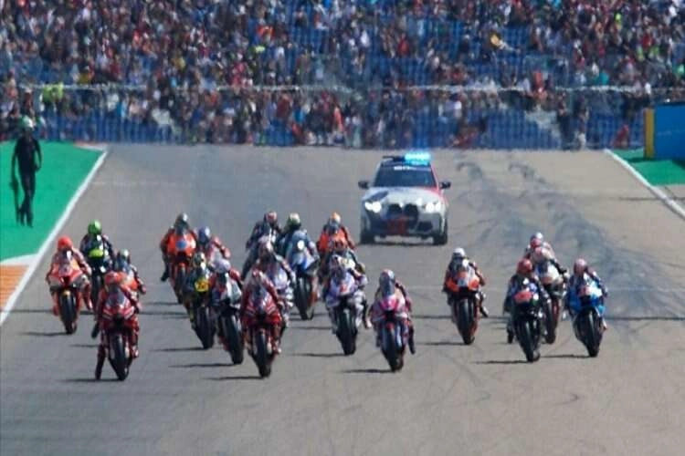MotoGP'de şampiyon, İspanya'da belli olacak haberinin görseli