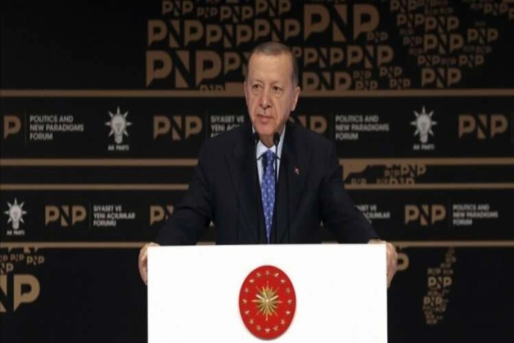 Cumhurbaşkanı Erdoğan: Siyaset, usta bir satranç oyuncusu gibi bugünden yarını planlamak demektir haberinin görseli