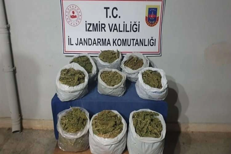 Yol kontrolünde 11 kilo uyuşturucuyla yakalandı haberinin görseli