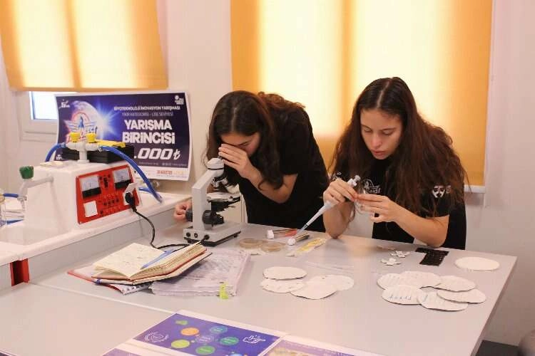 Gıda zehirlenmelerine son: 1 dakikada bakteri tespiti haberinin görseli