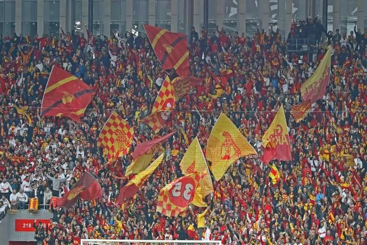 İzmir derbisinin biletleri satışa çıktı haberinin görseli