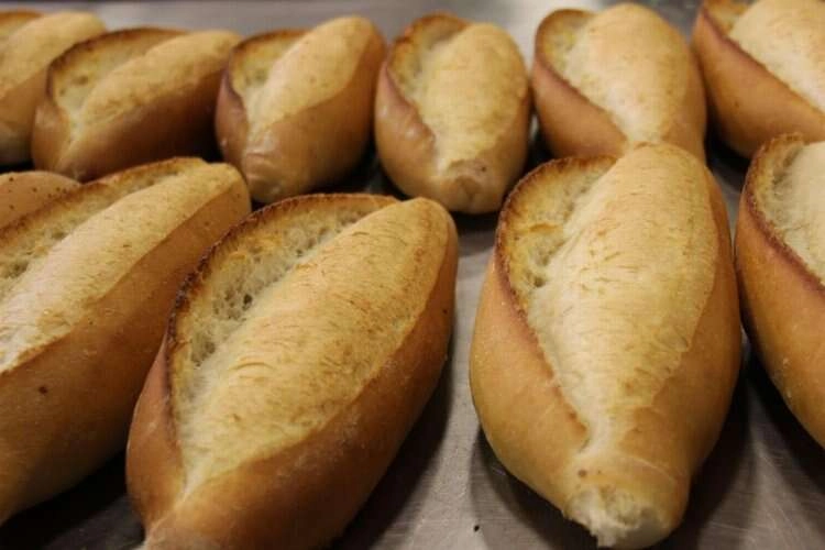 Ekmeği ucuza satan esnafın başına gelmeyen kalmadı haberinin görseli