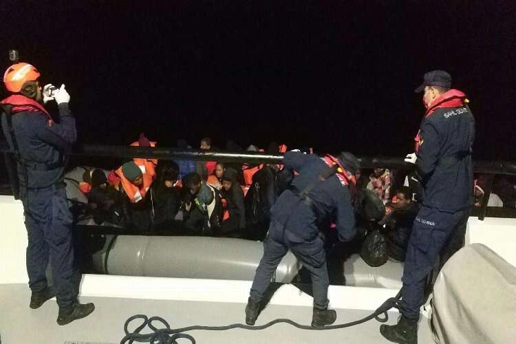 Ege denizinde göçmen hareketliliği haberinin görseli