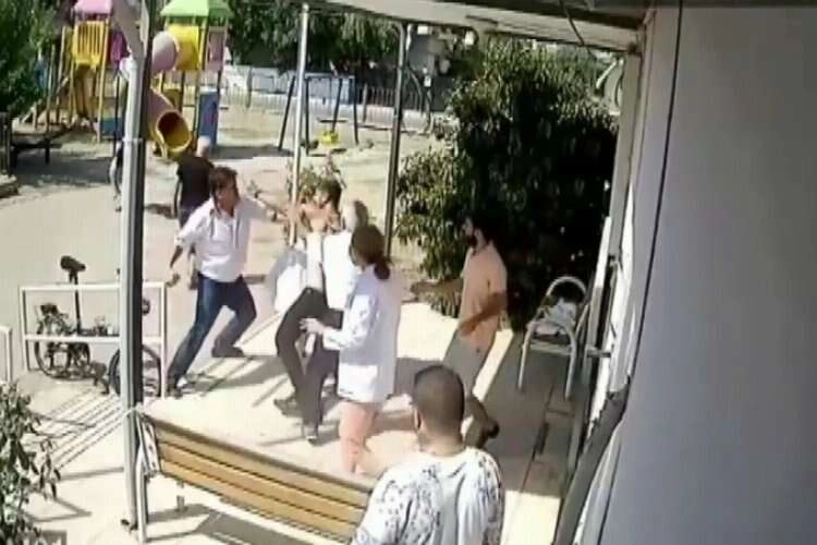 Doktorun darp edildiği sopa iddianamede 'silah' sayıldı haberinin görseli