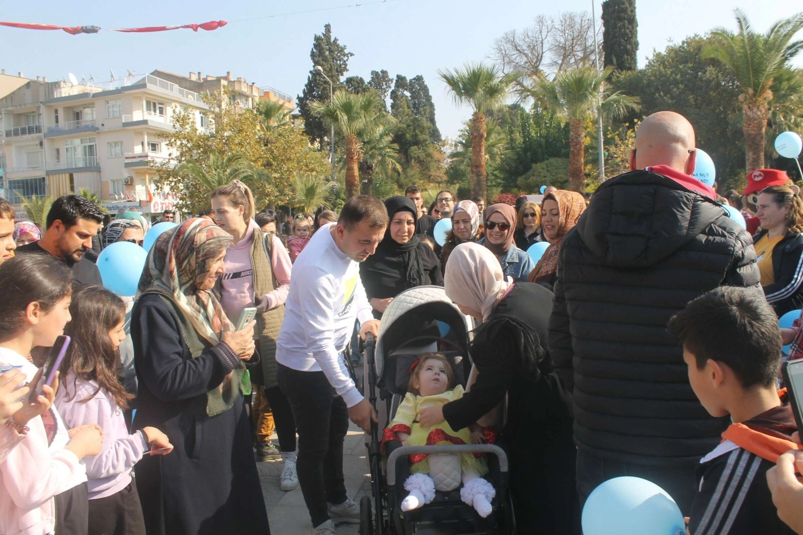 Davul zurna ile tedaviye uğurlandı