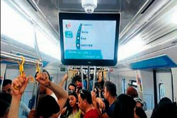 İZBAN'da arıza izdihamı haberinin görseli