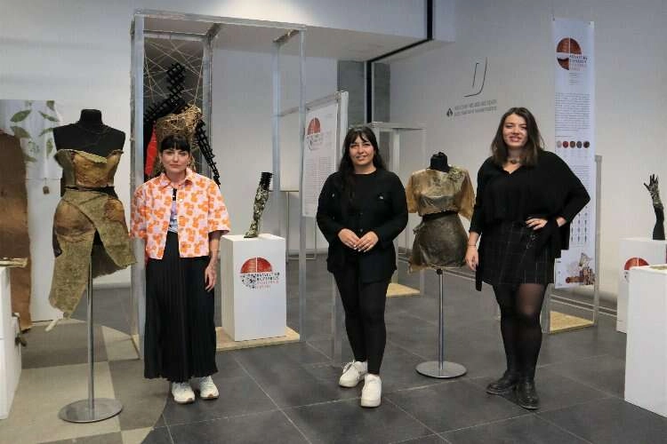 Kıyafette ‘bakteriyel’ moda haberinin görseli