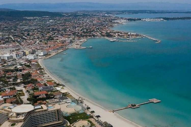 Çeşme’de 2 bin 673 metrekarelik arsa satışta! haberinin görseli